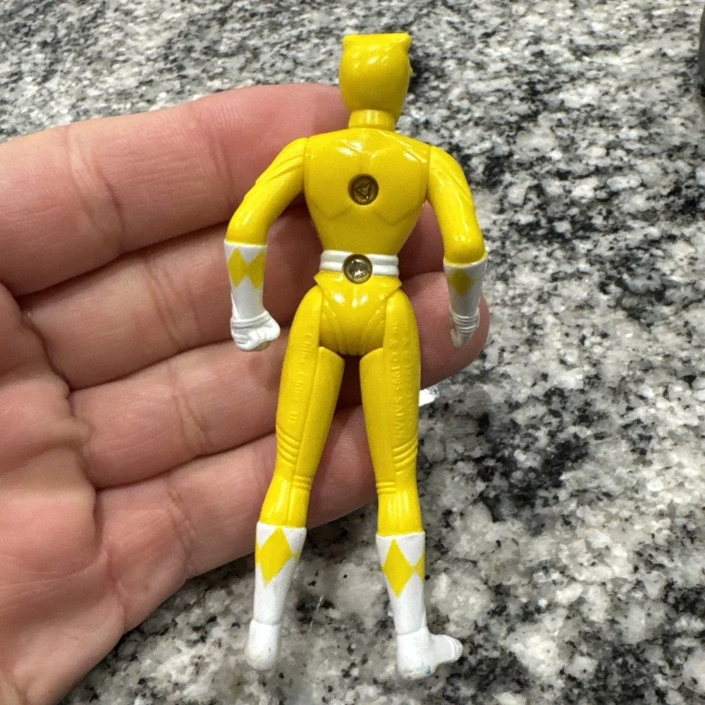 McDonalds Mighty Morphin Power Ranger Happy Meal Toy Yellow Bear Ninjazord‎